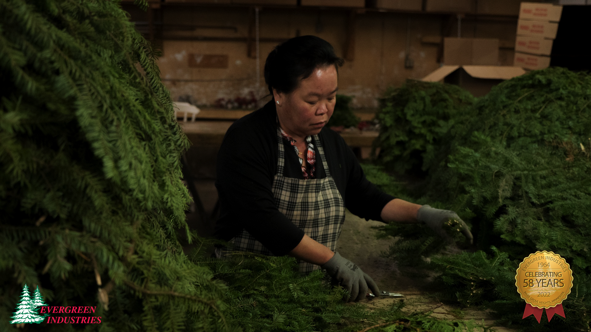 You are currently viewing What it Takes to Make a Beautiful Christmas Wreath – The Evergreen Timeline