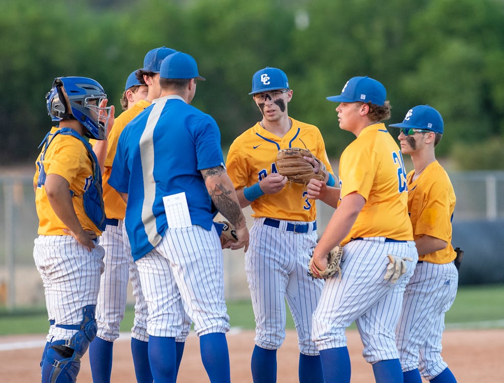 Top Baseball Team Fundraising Ideas to Hit Your Goals